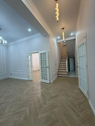 Продажа коттеджей и домов: 🏡 Продаётся двухэтажный особняк в Арчабешике в стиле Хай-Тек 📐 200 — 2