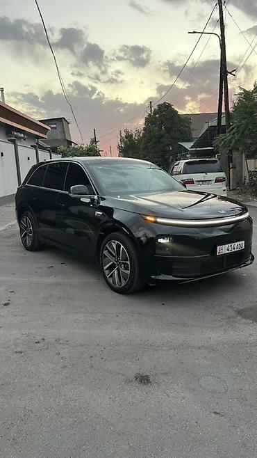 byd e6: Lixiang L6: 2025 г., 1.5 л, Автомат, Электромобиль, Кроссовер — 2