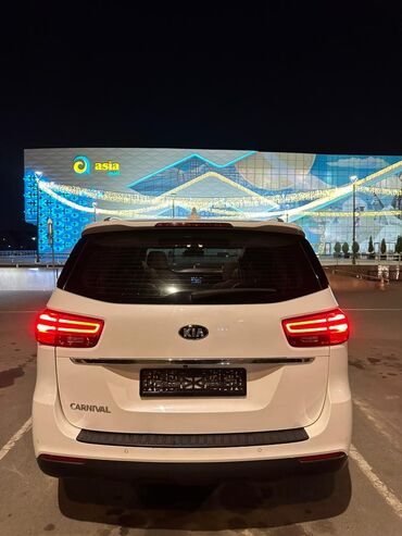 Kia: Kia Carnival: 2020 г., 2.2 л, Автомат, Дизель, Минивэн — 10