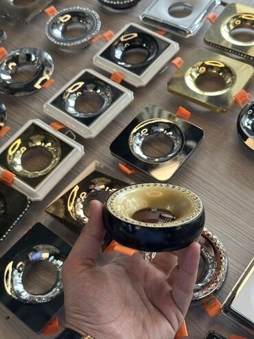 Spot lampalar: Lampası dəyişən 200-dən artıq spot çeşitlərimiz var. Həm metal -da lalafo.az — 13 Spot lampalar: Lampası dəyişən 200-dən artıq spot çeşitlərimiz var. Həm metal — 13