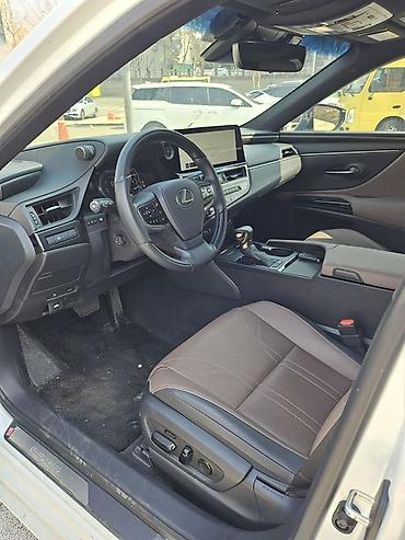 Lexus: Lexus ES: 2023 г., Бензин, Седан — 17