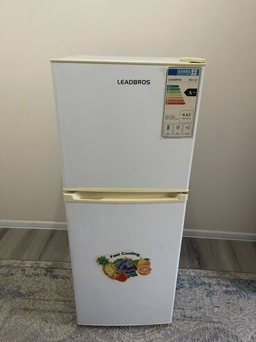 мини холодильник для косметики: Холодильник Б/у, Двухкамерный, Less frost, 45 * 120 * 40
