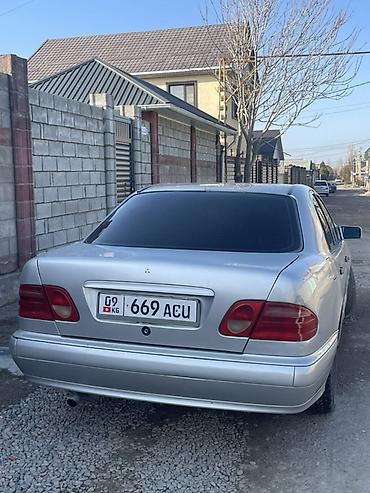 Другие автомобили: Продается Мерседес Лупарик чистый Старый завоз не путайт Год 1995 — 5