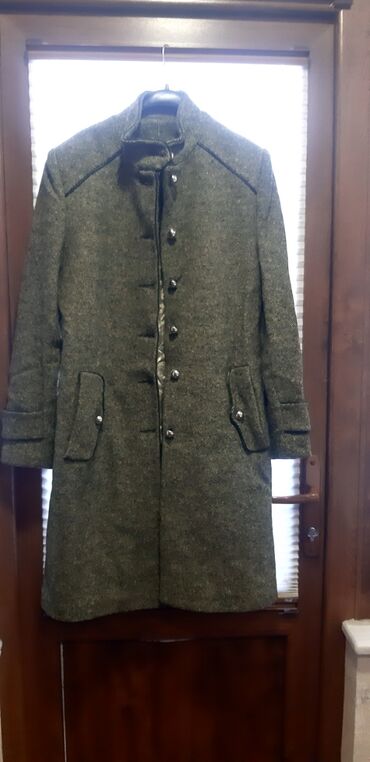 женские короткие пальто: Пальто M (EU 38), L (EU 40)