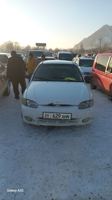 Hyundai: Hyundai Accent: 1997 г., 1.3 л, Механика, Бензин, Седан