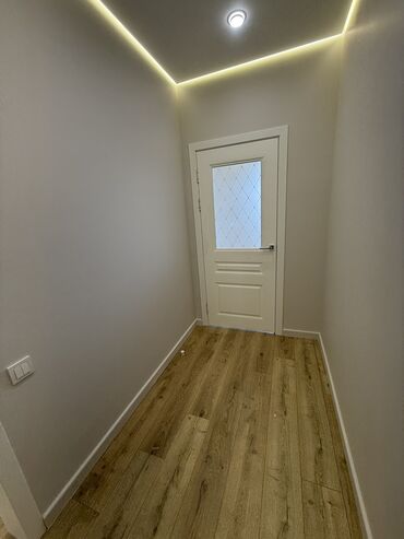 дом на иссык куле купить: 3 комнаты, 61 м², 106 серия улучшенная, 2 этаж, Евроремонт