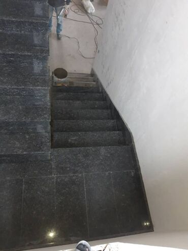 Лестницы из гранита, мрамора: Лестница из гранита, мрамора Для дома, Бесплатный замер, Форма лестницы: Много-маршевая, Стиль: Модерн — 4