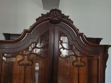 Stilske vitrine: Vitrina u odlicnom stanju. Visina 215cm Sirina 155cm Dubina 45 cm — 12