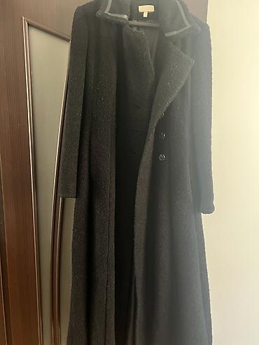 Paltolar: Uzun qadın palto - Rəng: qara - Uzunluq: maxi (ayağa qədər) - Model — 1
