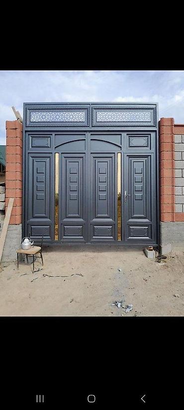 Откатные ворота: Металлические ворота с декоративной отделкой. Подходят для установки — 15