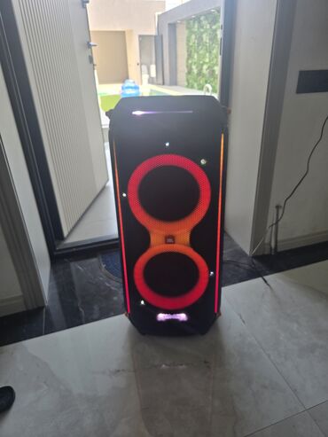 Səs gücləndiriciləri: Yeni JBL Kolonka, Növ - Portativ, rəng - Qara