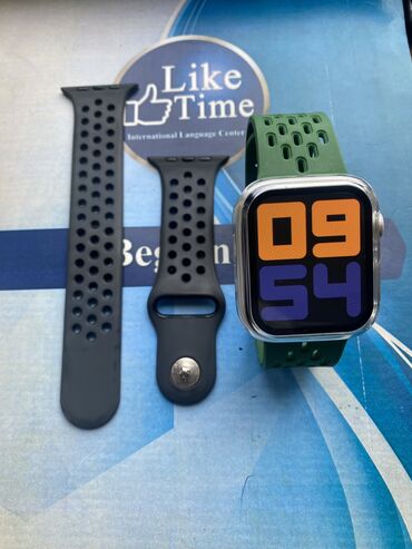 apple watch 4 купить: Продаю, в отличном состоянии Apple Watch se 45mm Nike sports защитный
