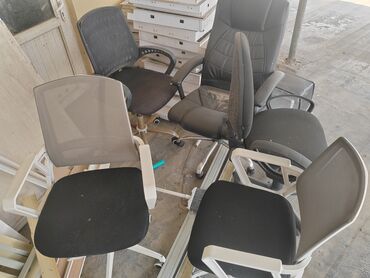 Ofis və oyun kresloları: İşlənmiş, Təkərli, Qolları tənzimlənir