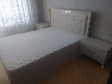 iki mertebeli kiravat: Двуспальная кровать