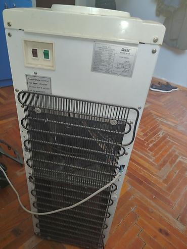 su krant: Dispenser Quicks, Döşəməüstü, Su isitmə ilə, İşlənmiş — 3