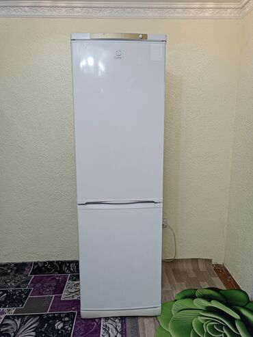 продаю двухкамерный холодильник: Холодильник Indesit, Б/у, Двухкамерный, De frost (капельный), 60 * 2 * 60