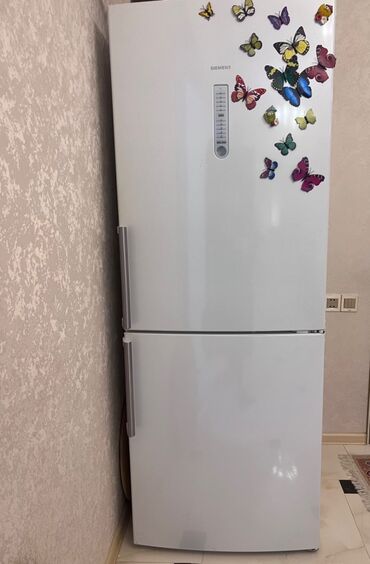 xaladenik matoru: Б/у Холодильник Siemens, No frost, Двухкамерный, цвет - Белый