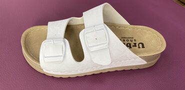 Anatomske papuce
36-41
Cena 2400 din