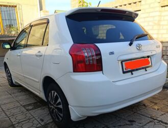 Toyota: Toyota Corolla: 2003 г., 1.5 л, Автомат, Бензин, Хэтчбэк