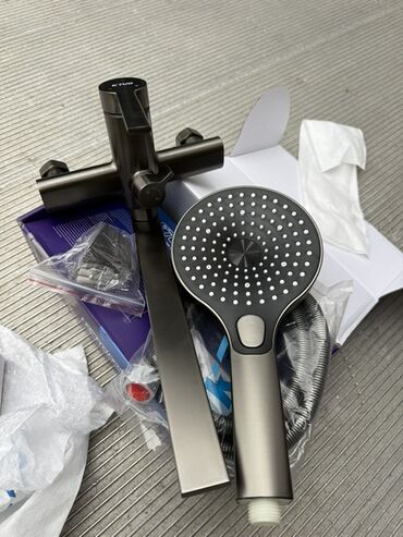 наборы: Набор для душа/ванны в современном графитово-черном исполнении