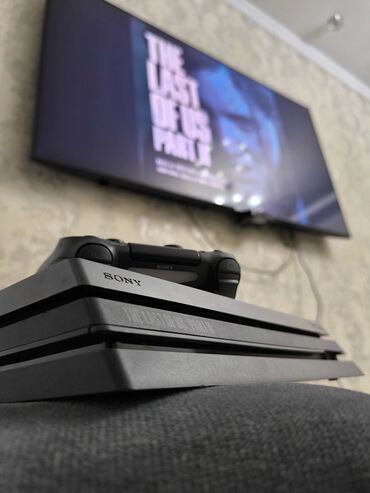игровой пуль: Playstation 4 Pro лимитированная версия The last of us 2 с