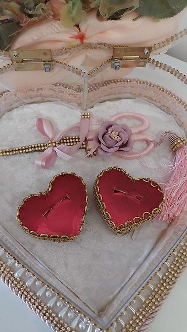 Toy paltarları və aksesuarları: Xına dəsti /nişan dəsti – nişan üçün üzük qabı və lent qayçısı. - — 4