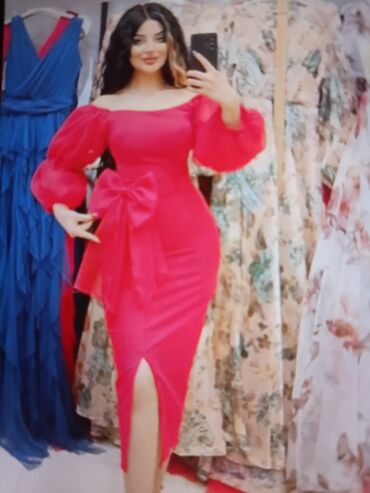 Hicab: Zərif qırmızı ziyafət donu - Model: off-shoulder (açıq çiyin) kəsim -