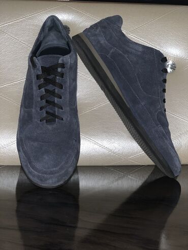 Tuflilər: Tuflilər, Carlo Pazolini, Ölçü: 43, rəng - Göy, İşlənmiş -da lalafo.az — 9 Tuflilər: Tuflilər, Carlo Pazolini, Ölçü: 43, rəng - Göy, İşlənmiş — 9