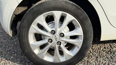 Chevrolet: Chevrolet Spark: 2018 г., 1 л, Вариатор, Бензин, Хэтчбэк — 7