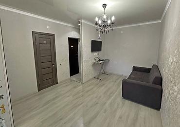 Продажа квартир: Студия, 35 м², ул. Тоголок Молдо / БЧК Элитка, 1 этаж, Косметический ремонт — 2