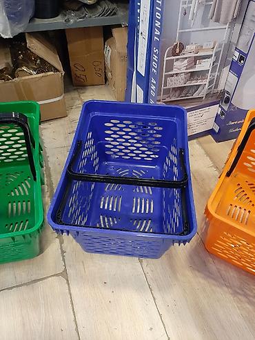 Оборудование для магазинов: Mağaza üçün əl səbətləri – plastik və metal modellər - Növlər: - — 9