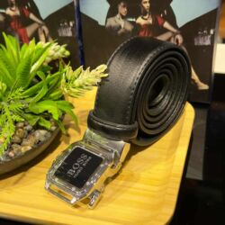 Kape i aksesoari: Kaiševi od kože
Cena:3100 din

100% koža — 9