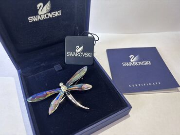 Broşlar: Orijinal Swarovski broş – Dragonfly. Rəngli parıltıya sahib AB effekti