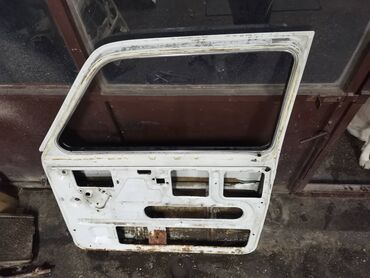 Auto delovi: Dodatni opis Vrata desna Lada 21213,21214 Niva br.2. U beloj boji — 10