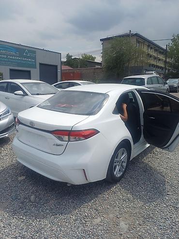 желмаян аккумулятор: Toyota Corolla: 2022 г., 1.8 л, Автомат, Гибрид, Седан — 5