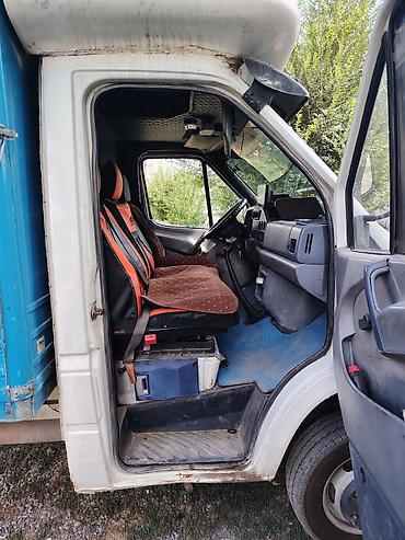 битона реска: Грузовой фургон на базе малотоннажного автомобиля - Тип: бортовой — 3