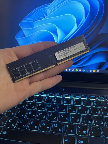 komputer klaviaturasi: Ram 4 GB 2400 MHZ DDR4