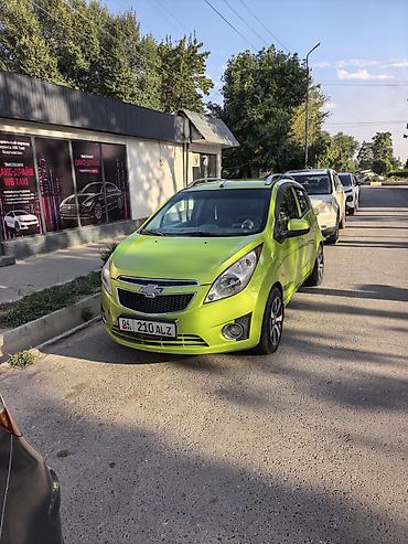 sprinter 4 4: Chevrolet Spark: 2010 г., 1 л, Механика, Хэтчбэк — 1