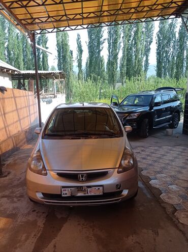 Honda: Honda Jazz: 2004 г., 1.5 л, Механика, Бензин, Хэтчбэк