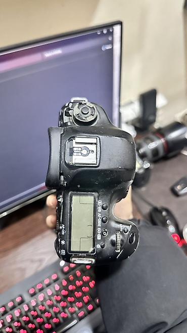 5d mark 3: Canon EOS 5D Mark III — peşəkar tam kadr (Full‑Frame) DSLR fotoaparat — 4