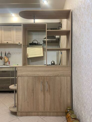 Продажа квартир: 4 комнаты, 130 м², Индивидуалка, 7 этаж, Косметический ремонт