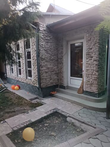 үй бишкекте: 150 м², 3 комнаты, Утепленный, Забор, огорожен