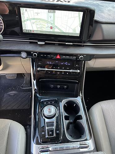 Kia: Kia Carnival: 2021 г., Минивэн — 21