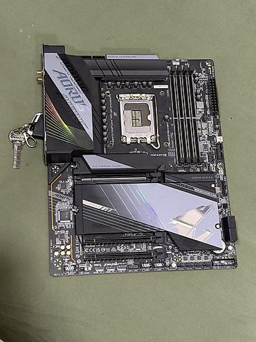 komputer plata: Gigabyte Z790 AORUS PRO X WIFI7 anakarti - Socket: Intel LGA1700 — 1