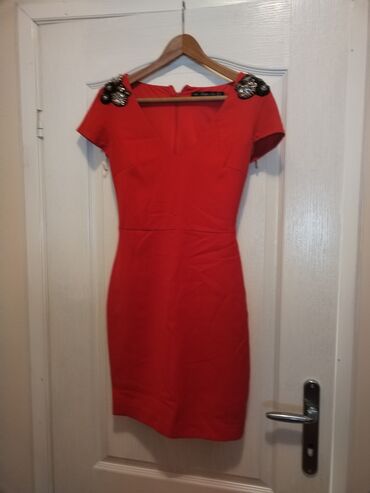crvena čipkasta haljina: Zara S (EU 36), bоја - Crvena, Večernji, maturski