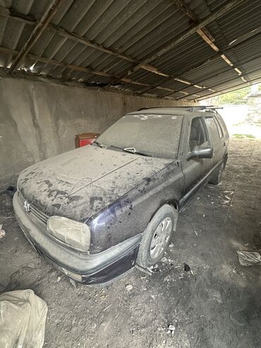 срочно продаю машину бишкек: Volkswagen Golf: 1996 г., 1.8 л, Механика, Бензин, Универсал
