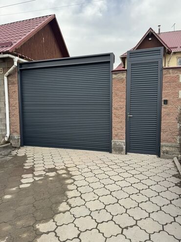 Откатные ворота: Металлические гаражные ворота серого цвета с горизонтальными панелями at lalafo.kg — 8 Откатные ворота: Металлические гаражные ворота серого цвета с горизонтальными панелями — 8