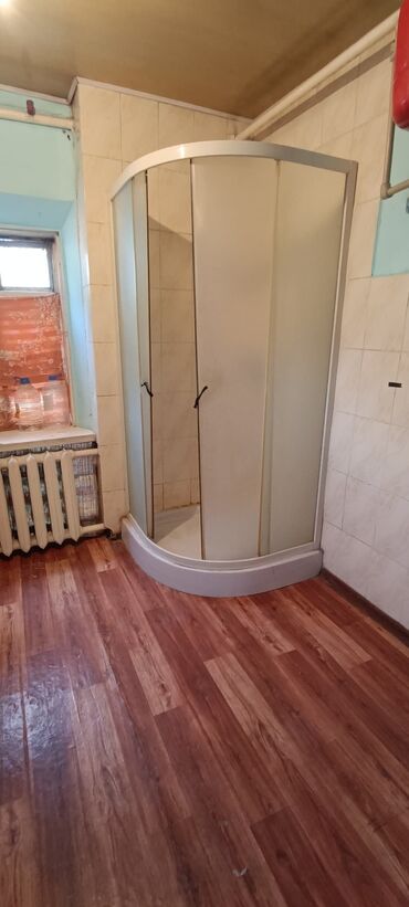 продажа домов в новопавловке: Времянка, 50 кв. м, 3 бөлмө, Риелтор, Эски ремонт