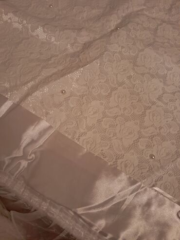 Örtüklər: Xestexana çıxışı belek, çanta, sebet. Tezedir. Ağ rəngdə körpə — 4