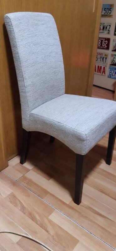 Stolice: Očuvana stolica 94x47x37cm
